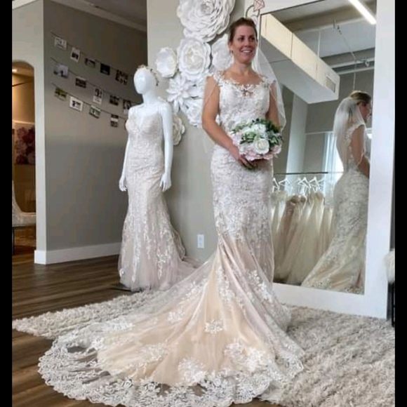 Country wedding dress - Picture 8 of 9